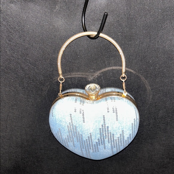 Elegant Heart-Shaped Blue Evening Bag - Picture 4 of 4